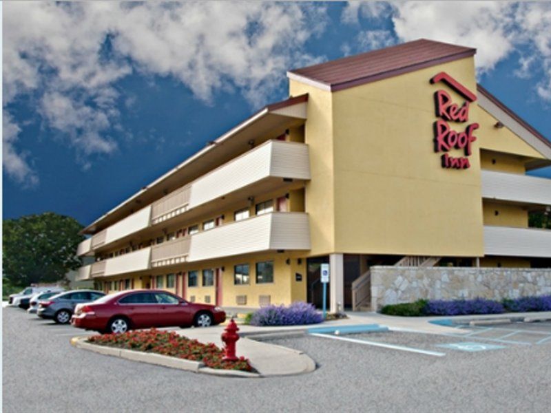 Red Roof Inn Plus+ Secaucus - Meadowlands Exterior photo