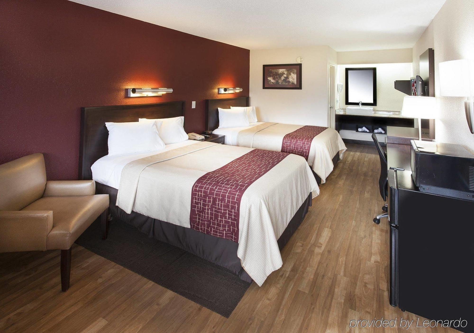Red Roof Inn Plus+ Secaucus - Meadowlands Exterior photo