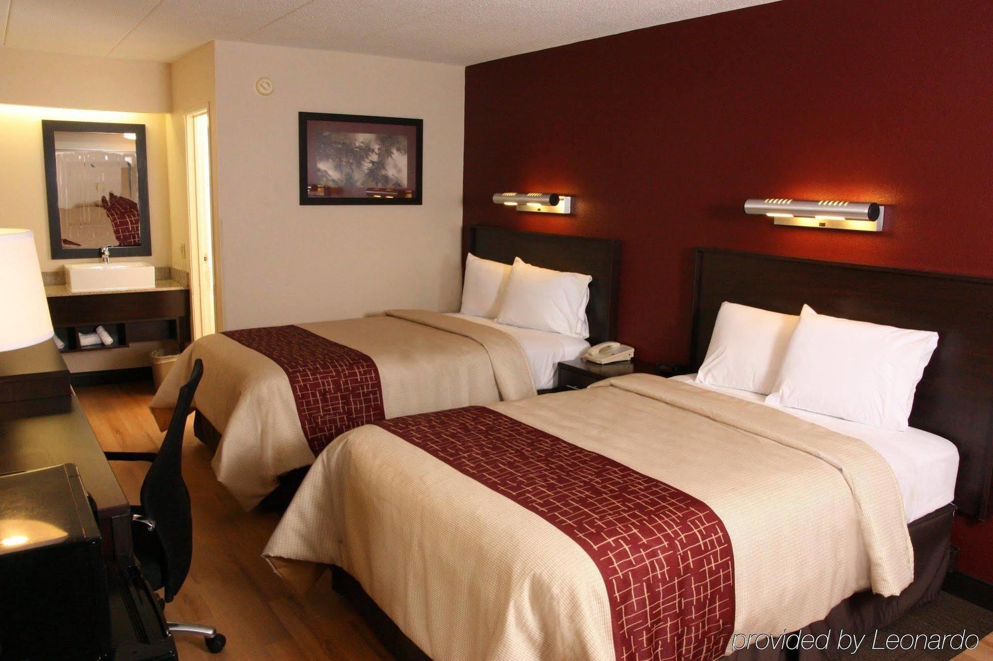 Red Roof Inn Plus+ Secaucus - Meadowlands Exterior photo